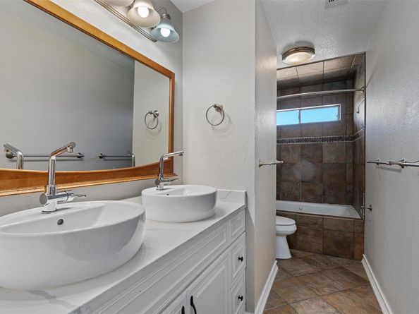 8340 Liberty Walk DR, Round Rock TX 78681