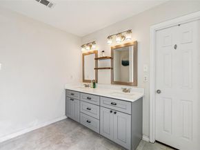 1014 Rocky Creek DR, Pflugerville TX 78660