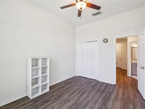 1014 Rocky Creek DR, Pflugerville TX 78660