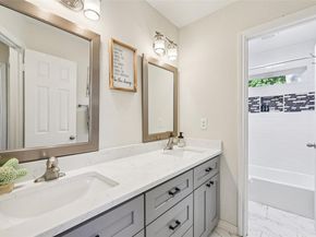 1014 Rocky Creek DR, Pflugerville TX 78660