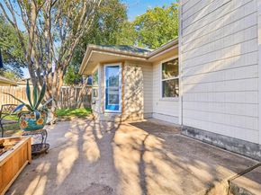 1014 Rocky Creek DR, Pflugerville TX 78660