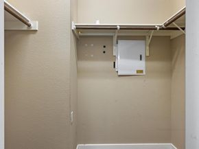 2621 Witsome LOOP, Austin TX 78741