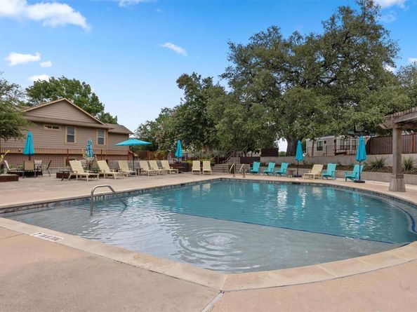2621 Witsome LOOP, Austin TX 78741