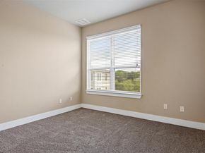 2621 Witsome LOOP, Austin TX 78741