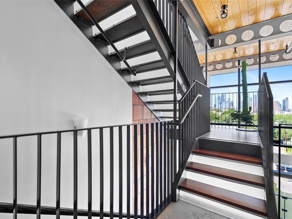 1401 Eva ST 406, Austin TX 78704