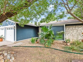 1604 Sahara Ave