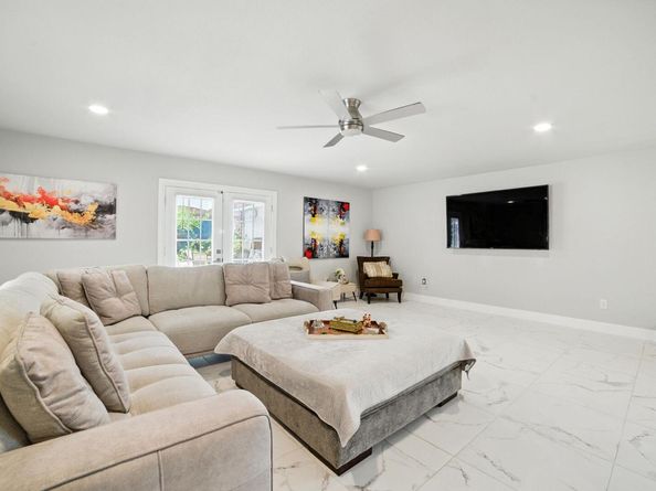 3308 Bengston ST, Austin TX 78702