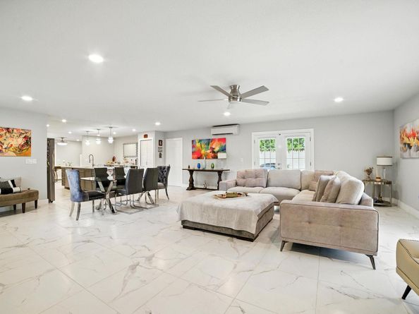 3308 Bengston ST, Austin TX 78702