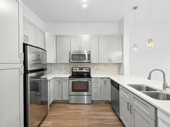 1900 Barton Springs RD 2021, Austin TX 78704
