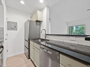 3204 Menchaca RD 212, Austin TX 78704