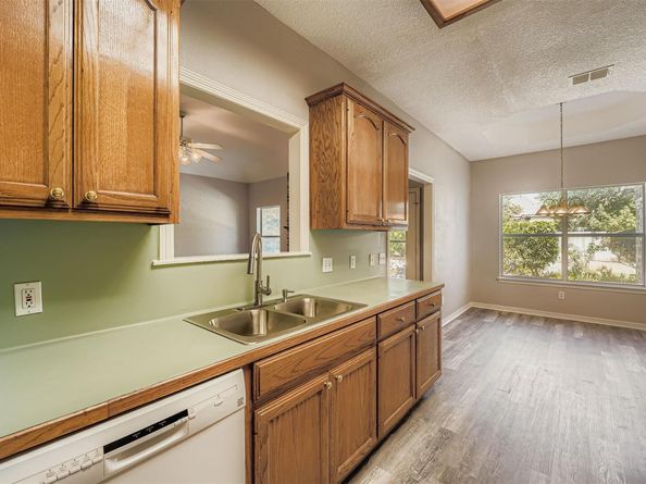 100 Susana DR, Georgetown TX 78628
