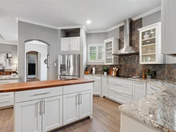 3311 Boone DR, Lago Vista TX 78645