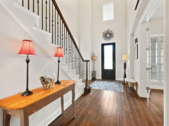 219 Great Cannon Ln, Austin TX 78738