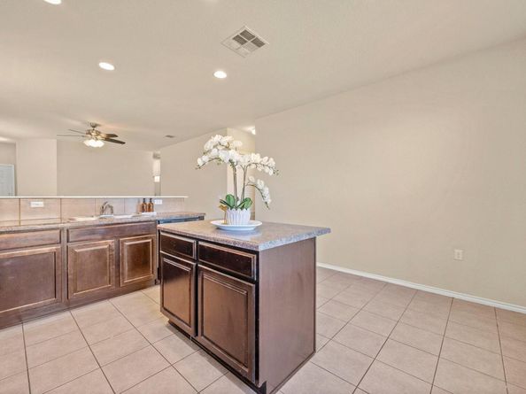 5704 Levenwood LN, Austin TX 78724