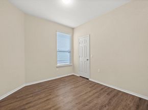 5704 Levenwood LN, Austin TX 78724