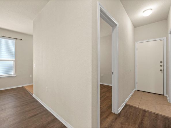 5704 Levenwood LN, Austin TX 78724