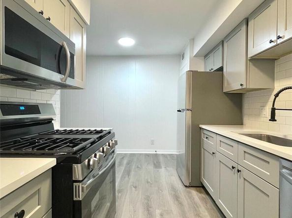 2306 Barton Village CIR, Austin TX 78704