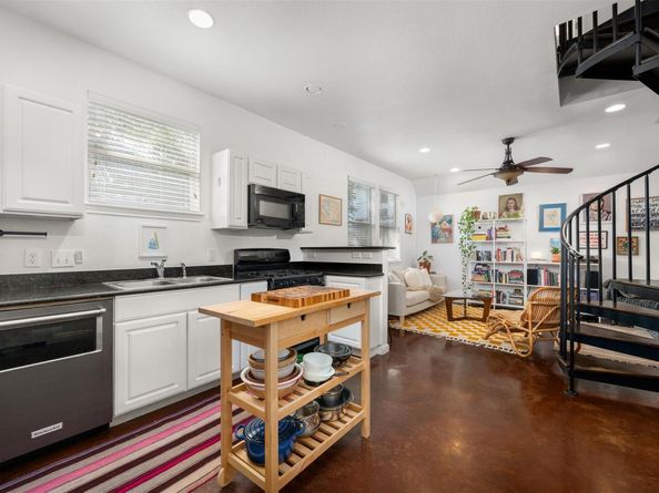 1610 Willow ST, Austin TX 78702