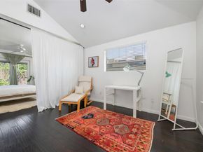 1610 Willow ST, Austin TX 78702
