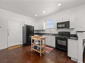 1610 Willow ST, Austin TX 78702