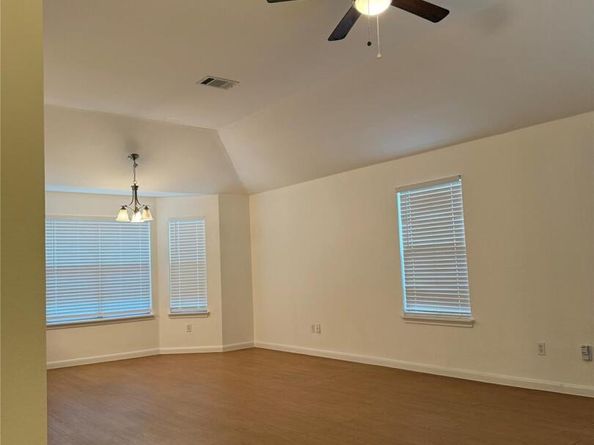 7209 Oak Meadow DR, Austin TX 78736