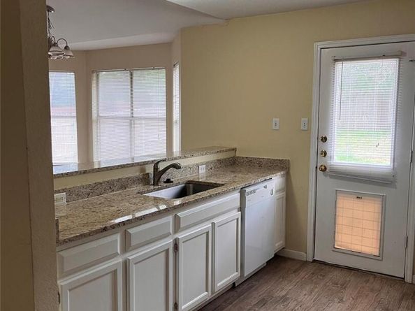 7209 Oak Meadow DR, Austin TX 78736