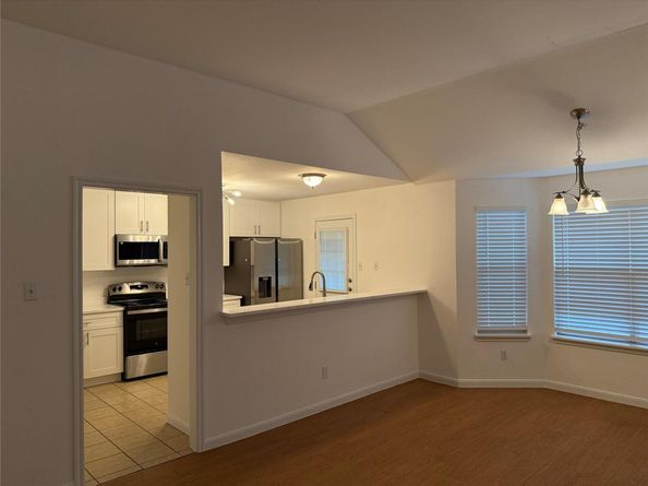 7209 Oak Meadow DR, Austin TX 78736