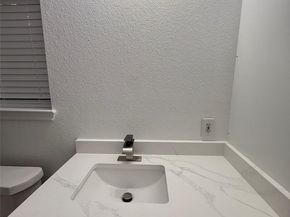 7209 Oak Meadow DR, Austin TX 78736