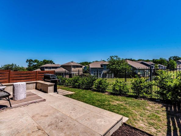2315 Capulet ST, Austin TX 78741