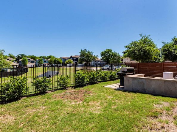 2315 Capulet ST, Austin TX 78741