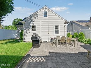 158 Courtland Hill Street, Stamford CT 06906