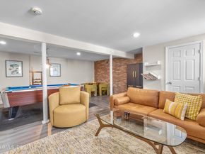 260 Weeping Willow Lane, Fairfield CT 06825