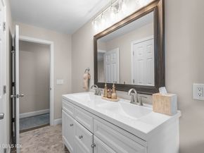 260 Weeping Willow Lane, Fairfield CT 06825