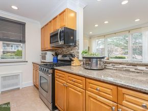 3 Putnam Hill 2G, Greenwich CT 06830