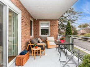 3 Putnam Hill 2G, Greenwich CT 06830