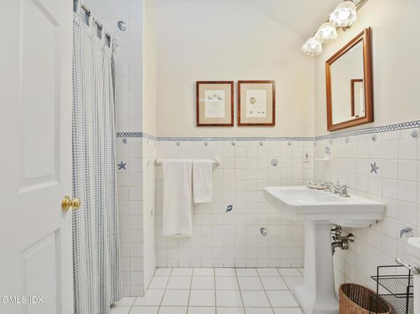 19 Skymeadow Drive, Stamford CT 06903