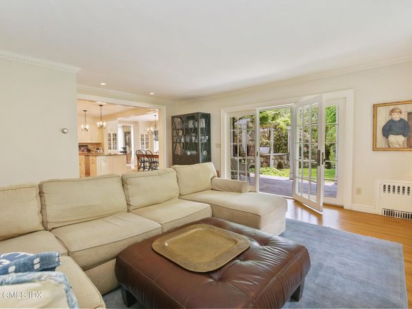 19 Skymeadow Drive, Stamford CT 06903