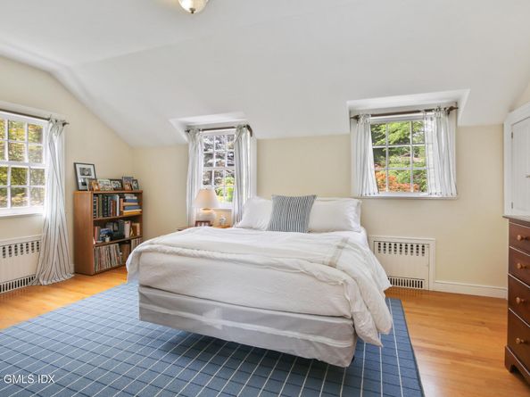 19 Skymeadow Drive, Stamford CT 06903