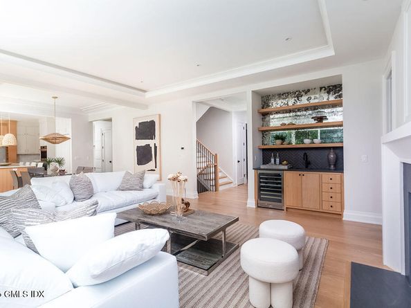 6 Dorchester Lane, Riverside CT 06878