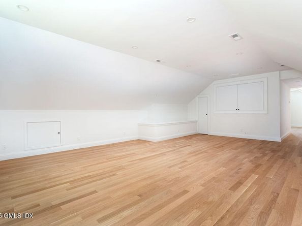 6 Dorchester Lane, Riverside CT 06878