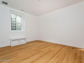 6 Dorchester Lane, Riverside CT 06878