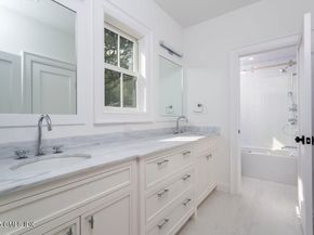 6 Dorchester Lane, Riverside CT 06878