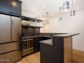 6 Dorchester Lane, Riverside CT 06878