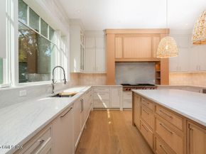 6 Dorchester Lane, Riverside CT 06878