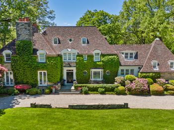 105 Woodside Drive
