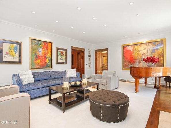 105 Woodside Drive, Greenwich CT 06830