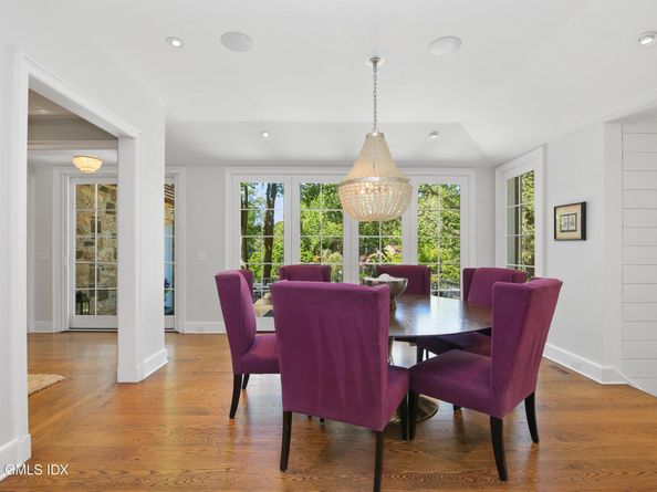 105 Woodside Drive, Greenwich CT 06830