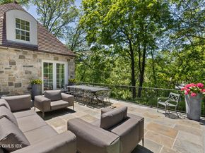 105 Woodside Drive, Greenwich CT 06830