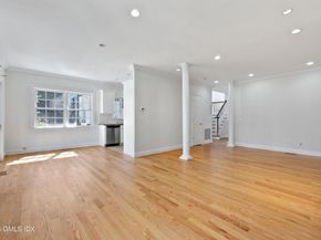147 Holly Hill Lane 2, Greenwich CT 06830