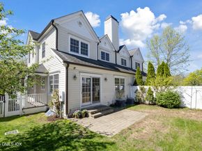 147 Holly Hill Lane 2, Greenwich CT 06830